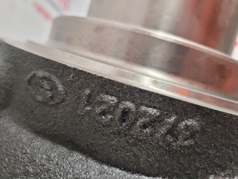 Claas Arion 600 A36, A37 Carraro 20.25si Front Axle Swivel Housing Lhs 0011500110 - Prednja osovina: slika Claas Arion 600 A36, A37 Carraro 20.25si Front Axle Swivel Housing Lhs 0011500110 - Prednja osovina Claas Arion 600 A36, A37 Carraro 20.25si Front Axle Swivel Housing Lhs 0011500110 - Prednja osovina: slika Claas Arion 600 A36, A37 Carraro 20.25si Front Axle Swivel Housing Lhs 0011500110 - Prednja osovina
