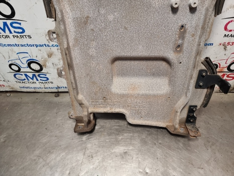 Claas Arion 640, 500, 600, Cab Front Support 2136357, 002163354 - Ovjes kabine: slika Claas Arion 640, 500, 600, Cab Front Support 2136357, 002163354 - Ovjes kabine Claas Arion 640, 500, 600, Cab Front Support 2136357, 002163354 - Ovjes kabine: slika Claas Arion 640, 500, 600, Cab Front Support 2136357, 002163354 - Ovjes kabine