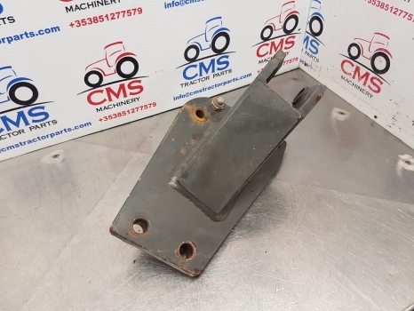 Claas Arion 640, 500, 600, Hexashift, Cmatic Top Link Bracket Lhs 0021608191 - Ovjes kabine za Traktor: slika Claas Arion 640, 500, 600, Hexashift, Cmatic Top Link Bracket Lhs 0021608191 - Ovjes kabine za Traktor Claas Arion 640, 500, 600, Hexashift, Cmatic Top Link Bracket Lhs 0021608191 - Ovjes kabine za Traktor: slika Claas Arion 640, 500, 600, Hexashift, Cmatic Top Link Bracket Lhs 0021608191 - Ovjes kabine za Traktor