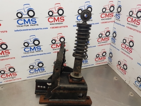 Claas Arion 640, 600, 500 Cab Back Suspension Support Assy Lhs 0021500115 - Ovjes kabine za Poljoprivredni strojevi: slika Claas Arion 640, 600, 500 Cab Back Suspension Support Assy Lhs 0021500115 - Ovjes kabine za Poljoprivredni strojevi Claas Arion 640, 600, 500 Cab Back Suspension Support Assy Lhs 0021500115 - Ovjes kabine za Poljoprivredni strojevi: slika Claas Arion 640, 600, 500 Cab Back Suspension Support Assy Lhs 0021500115 - Ovjes kabine za Poljoprivredni strojevi