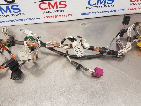 Claas Arion 640, 950, 900, 880, Axion 500,600 Wiring Loom 0026075263, 0026075261 - Kabeli/ Ožičenje za Traktor: slika Claas Arion 640, 950, 900, 880, Axion 500,600 Wiring Loom 0026075263, 0026075261 - Kabeli/ Ožičenje za Traktor Claas Arion 640, 950, 900, 880, Axion 500,600 Wiring Loom 0026075263, 0026075261 - Kabeli/ Ožičenje za Traktor: slika Claas Arion 640, 950, 900, 880, Axion 500,600 Wiring Loom 0026075263, 0026075261 - Kabeli/ Ožičenje za Traktor