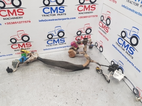 Claas Arion 640 Cab Dashboard Wiring Loom 0026081260, 0026081261, 26081260 - Kabeli/ Ožičenje za Traktor: slika Claas Arion 640 Cab Dashboard Wiring Loom 0026081260, 0026081261, 26081260 - Kabeli/ Ožičenje za Traktor Claas Arion 640 Cab Dashboard Wiring Loom 0026081260, 0026081261, 26081260 - Kabeli/ Ožičenje za Traktor: slika Claas Arion 640 Cab Dashboard Wiring Loom 0026081260, 0026081261, 26081260 - Kabeli/ Ožičenje za Traktor