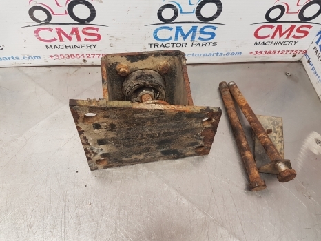 Claas Axos 340 Cx Celtis 426, 456 Cab Support Lhs 0010464541, 10464541 - Ovjes kabine za Traktor: slika Claas Axos 340 Cx Celtis 426, 456 Cab Support Lhs 0010464541, 10464541 - Ovjes kabine za Traktor Claas Axos 340 Cx Celtis 426, 456 Cab Support Lhs 0010464541, 10464541 - Ovjes kabine za Traktor: slika Claas Axos 340 Cx Celtis 426, 456 Cab Support Lhs 0010464541, 10464541 - Ovjes kabine za Traktor