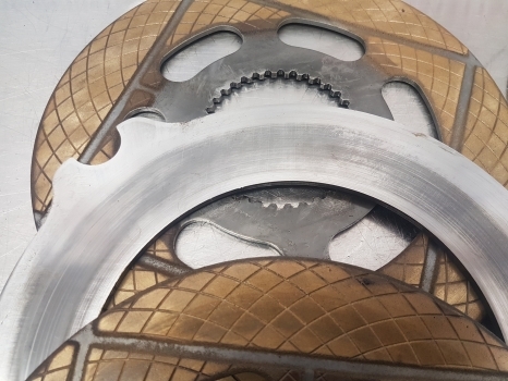 Fendt 818 Brake Disc Kit 835100321071, 716150150500 - Kočioni disk za Poljoprivredni strojevi: slika Fendt 818 Brake Disc Kit 835100321071, 716150150500 - Kočioni disk za Poljoprivredni strojevi Fendt 818 Brake Disc Kit 835100321071, 716150150500 - Kočioni disk za Poljoprivredni strojevi: slika Fendt 818 Brake Disc Kit 835100321071, 716150150500 - Kočioni disk za Poljoprivredni strojevi