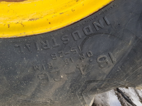 Fermec 860 Rear Wheel Pair 18.4-26 - Kompletan kotač za Poljoprivredni strojevi: slika Fermec 860 Rear Wheel Pair 18.4-26 - Kompletan kotač za Poljoprivredni strojevi Fermec 860 Rear Wheel Pair 18.4-26 - Kompletan kotač za Poljoprivredni strojevi: slika Fermec 860 Rear Wheel Pair 18.4-26 - Kompletan kotač za Poljoprivredni strojevi