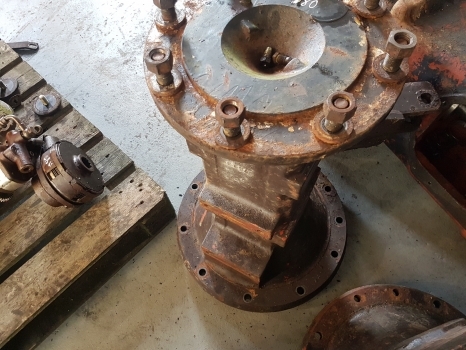 Fiat 1180, 1180dt, 115-90, 11590dt Rear Axle Assy 5103587, 5103586, 5103594 - Stražnja osovina za Traktor: slika Fiat 1180, 1180dt, 115-90, 11590dt Rear Axle Assy 5103587, 5103586, 5103594 - Stražnja osovina za Traktor Fiat 1180, 1180dt, 115-90, 11590dt Rear Axle Assy 5103587, 5103586, 5103594 - Stražnja osovina za Traktor: slika Fiat 1180, 1180dt, 115-90, 11590dt Rear Axle Assy 5103587, 5103586, 5103594 - Stražnja osovina za Traktor
