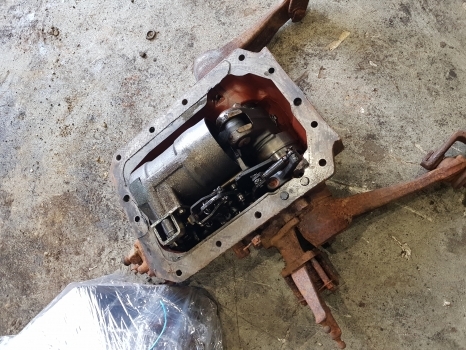 Hidraulika za Traktor Fiat 70-90, 80-90 Hydraulic Lift Cover Assy 5117164, 5125938, 5123957, 5123959: slika Hidraulika za Traktor Fiat 70-90, 80-90 Hydraulic Lift Cover Assy 5117164, 5125938, 5123957, 5123959