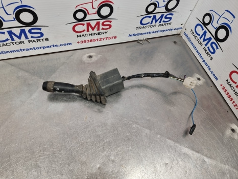 Fiat F, F-dt Series F140, F100, F115, F120, F130 Switch Lever Lights 5141940 - Svjetla/ Rasvjeta: slika Fiat F, F-dt Series F140, F100, F115, F120, F130 Switch Lever Lights 5141940 - Svjetla/ Rasvjeta Fiat F, F-dt Series F140, F100, F115, F120, F130 Switch Lever Lights 5141940 - Svjetla/ Rasvjeta: slika Fiat F, F-dt Series F140, F100, F115, F120, F130 Switch Lever Lights 5141940 - Svjetla/ Rasvjeta