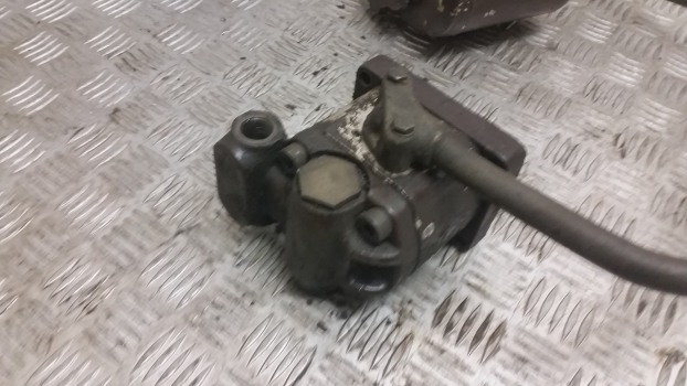 Fiat Tractor 980 Hydraulic Power Steering Pump With Rezervoir 5129481, 87569205 - Servo pumpa upravljačkog mehanizma za Traktor: slika Fiat Tractor 980 Hydraulic Power Steering Pump With Rezervoir 5129481, 87569205 - Servo pumpa upravljačkog mehanizma za Traktor Fiat Tractor 980 Hydraulic Power Steering Pump With Rezervoir 5129481, 87569205 - Servo pumpa upravljačkog mehanizma za Traktor: slika Fiat Tractor 980 Hydraulic Power Steering Pump With Rezervoir 5129481, 87569205 - Servo pumpa upravljačkog mehanizma za Traktor
