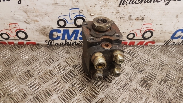 Ford 40 And Ts Series Orbital Unit F0nn3a244ba, 81863600 , Danfoss 150n1031 - Upravljački mehanizam za Traktor: slika Ford 40 And Ts Series Orbital Unit F0nn3a244ba, 81863600 , Danfoss 150n1031 - Upravljački mehanizam za Traktor Ford 40 And Ts Series Orbital Unit F0nn3a244ba, 81863600 , Danfoss 150n1031 - Upravljački mehanizam za Traktor: slika Ford 40 And Ts Series Orbital Unit F0nn3a244ba, 81863600 , Danfoss 150n1031 - Upravljački mehanizam za Traktor
