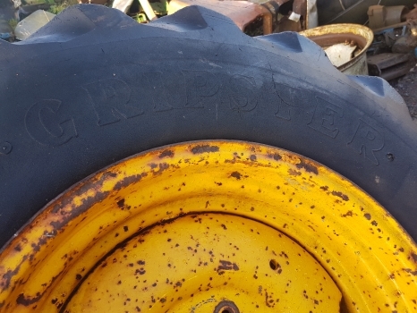 Ford 4550 Rear Wheel Rim And Tyre 18.4-26, 5% Grip, 6 Inches Centre Hole - Kompletan kotač za Traktor: slika Ford 4550 Rear Wheel Rim And Tyre 18.4-26, 5% Grip, 6 Inches Centre Hole - Kompletan kotač za Traktor Ford 4550 Rear Wheel Rim And Tyre 18.4-26, 5% Grip, 6 Inches Centre Hole - Kompletan kotač za Traktor: slika Ford 4550 Rear Wheel Rim And Tyre 18.4-26, 5% Grip, 6 Inches Centre Hole - Kompletan kotač za Traktor