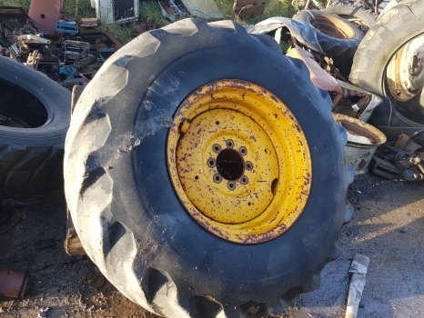 Ford 4550 Rear Wheel Rim And Tyre 18.4-26, 5% Grip, 6 Inches Centre Hole - Kompletan kotač za Traktor: slika Ford 4550 Rear Wheel Rim And Tyre 18.4-26, 5% Grip, 6 Inches Centre Hole - Kompletan kotač za Traktor Ford 4550 Rear Wheel Rim And Tyre 18.4-26, 5% Grip, 6 Inches Centre Hole - Kompletan kotač za Traktor: slika Ford 4550 Rear Wheel Rim And Tyre 18.4-26, 5% Grip, 6 Inches Centre Hole - Kompletan kotač za Traktor