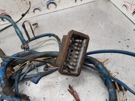 Ford 4600 Frame Wiring Loom D5nn14a103l Check The Pictures - Kabeli/ Ožičenje za Traktor: slika Ford 4600 Frame Wiring Loom D5nn14a103l Check The Pictures - Kabeli/ Ožičenje za Traktor Ford 4600 Frame Wiring Loom D5nn14a103l Check The Pictures - Kabeli/ Ožičenje za Traktor: slika Ford 4600 Frame Wiring Loom D5nn14a103l Check The Pictures - Kabeli/ Ožičenje za Traktor