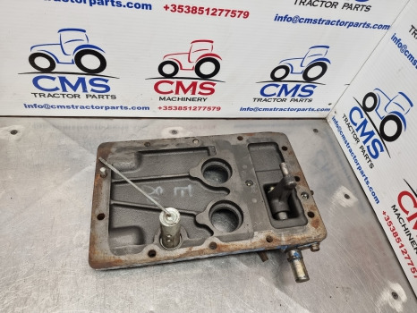 Ford 4630, 30 Series, Transmission Cover K3660221252, K3660221251, 83990673 - Mjenjač: slika Ford 4630, 30 Series, Transmission Cover K3660221252, K3660221251, 83990673 - Mjenjač Ford 4630, 30 Series, Transmission Cover K3660221252, K3660221251, 83990673 - Mjenjač: slika Ford 4630, 30 Series, Transmission Cover K3660221252, K3660221251, 83990673 - Mjenjač