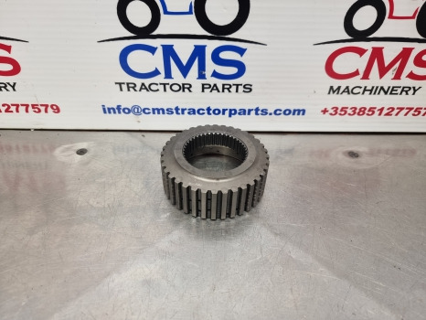 Ford 4630, 30 Series, Transmission Hub 83985667, K3660628301 - Mjenjač: slika Ford 4630, 30 Series, Transmission Hub 83985667, K3660628301 - Mjenjač Ford 4630, 30 Series, Transmission Hub 83985667, K3660628301 - Mjenjač: slika Ford 4630, 30 Series, Transmission Hub 83985667, K3660628301 - Mjenjač