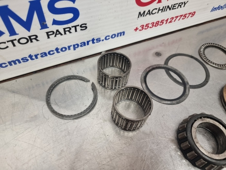 Ford 4630, 30 Series Transmission Thrust Bearings, Washers K3660627941 - Mjenjač: slika Ford 4630, 30 Series Transmission Thrust Bearings, Washers K3660627941 - Mjenjač Ford 4630, 30 Series Transmission Thrust Bearings, Washers K3660627941 - Mjenjač: slika Ford 4630, 30 Series Transmission Thrust Bearings, Washers K3660627941 - Mjenjač
