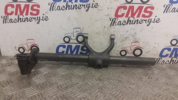 Ford 60, New Holland Tm Series Fiat F, M Series F130 Clutch Fork, Shaft 5149612 - Kvačilo i dijelovi za Poljoprivredni strojevi: slika Ford 60, New Holland Tm Series Fiat F, M Series F130 Clutch Fork, Shaft 5149612 - Kvačilo i dijelovi za Poljoprivredni strojevi Ford 60, New Holland Tm Series Fiat F, M Series F130 Clutch Fork, Shaft 5149612 - Kvačilo i dijelovi za Poljoprivredni strojevi: slika Ford 60, New Holland Tm Series Fiat F, M Series F130 Clutch Fork, Shaft 5149612 - Kvačilo i dijelovi za Poljoprivredni strojevi