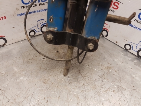 Upravljački stup za Traktor Ford 7710, 7910, 5610, 7810, 8210, 6610 Steering Column Parts E5nn3c529ac99m: slika Upravljački stup za Traktor Ford 7710, 7910, 5610, 7810, 8210, 6610 Steering Column Parts E5nn3c529ac99m