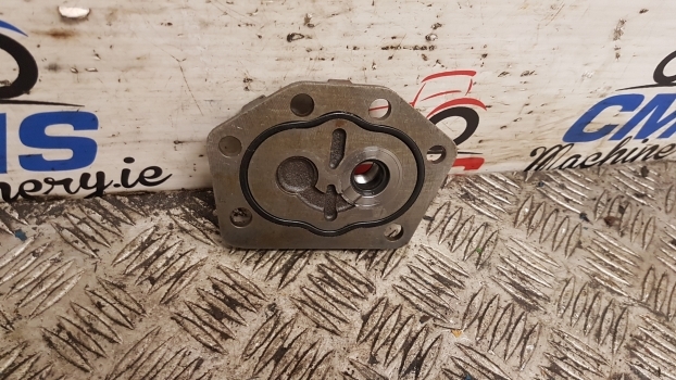 Ford 8340, 6640, 5640, 7740, 7840, 8240 Hydraulic Pump Plate - Hidraulična pumpa za Traktor: slika Ford 8340, 6640, 5640, 7740, 7840, 8240 Hydraulic Pump Plate - Hidraulična pumpa za Traktor Ford 8340, 6640, 5640, 7740, 7840, 8240 Hydraulic Pump Plate - Hidraulična pumpa za Traktor: slika Ford 8340, 6640, 5640, 7740, 7840, 8240 Hydraulic Pump Plate - Hidraulična pumpa za Traktor