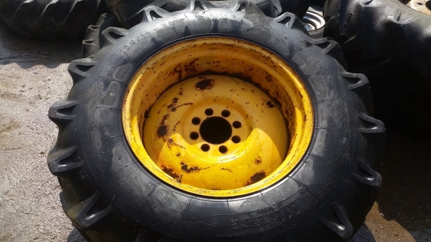 Ford Construction Wheel And Tyre 16.9/14-28. Please Check Decription. - Kompletan kotač za Traktor: slika Ford Construction Wheel And Tyre 16.9/14-28. Please Check Decription. - Kompletan kotač za Traktor Ford Construction Wheel And Tyre 16.9/14-28. Please Check Decription. - Kompletan kotač za Traktor: slika Ford Construction Wheel And Tyre 16.9/14-28. Please Check Decription. - Kompletan kotač za Traktor