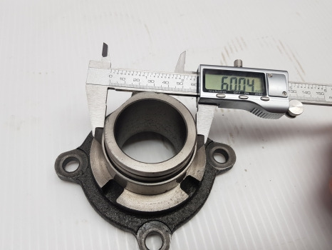Ford New Holland 40 & Ts Series Sle,8240, 7740, Retainer 81864119, F0nn7a432aa - Prijenos: slika Ford New Holland 40 & Ts Series Sle,8240, 7740, Retainer 81864119, F0nn7a432aa - Prijenos Ford New Holland 40 & Ts Series Sle,8240, 7740, Retainer 81864119, F0nn7a432aa - Prijenos: slika Ford New Holland 40 & Ts Series Sle,8240, 7740, Retainer 81864119, F0nn7a432aa - Prijenos