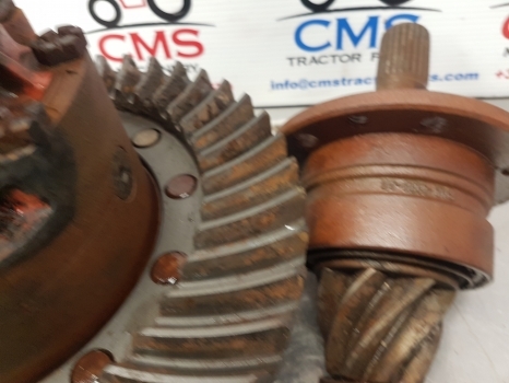 Ford New Holland 7840, Ts, 40, Bevel Gear And Differential 81866326, F0nn4209ca - Diferencijalni zupčanik za Poljoprivredni strojevi: slika Ford New Holland 7840, Ts, 40, Bevel Gear And Differential 81866326, F0nn4209ca - Diferencijalni zupčanik za Poljoprivredni strojevi Ford New Holland 7840, Ts, 40, Bevel Gear And Differential 81866326, F0nn4209ca - Diferencijalni zupčanik za Poljoprivredni strojevi: slika Ford New Holland 7840, Ts, 40, Bevel Gear And Differential 81866326, F0nn4209ca - Diferencijalni zupčanik za Poljoprivredni strojevi