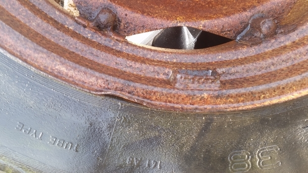 Ford Rear Wheel And Tyre 16.9-38. Please Check By The Photos. - Kompletan kotač za Traktor: slika Ford Rear Wheel And Tyre 16.9-38. Please Check By The Photos. - Kompletan kotač za Traktor Ford Rear Wheel And Tyre 16.9-38. Please Check By The Photos. - Kompletan kotač za Traktor: slika Ford Rear Wheel And Tyre 16.9-38. Please Check By The Photos. - Kompletan kotač za Traktor