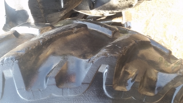 Ford Rear Wheel And Tyre 16.9-38. Please Check By The Photos. - Kompletan kotač za Traktor: slika Ford Rear Wheel And Tyre 16.9-38. Please Check By The Photos. - Kompletan kotač za Traktor Ford Rear Wheel And Tyre 16.9-38. Please Check By The Photos. - Kompletan kotač za Traktor: slika Ford Rear Wheel And Tyre 16.9-38. Please Check By The Photos. - Kompletan kotač za Traktor