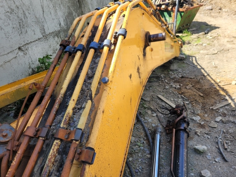 Hyundai Hx220lc Boom 5.68 M 61k6-10100, 61k6-11062 - Krak za Bager: slika Hyundai Hx220lc Boom 5.68 M 61k6-10100, 61k6-11062 - Krak za Bager Hyundai Hx220lc Boom 5.68 M 61k6-10100, 61k6-11062 - Krak za Bager: slika Hyundai Hx220lc Boom 5.68 M 61k6-10100, 61k6-11062 - Krak za Bager