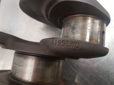 Motor i dijelovi Hyundai Robex R140lc-9a Engine Crankshaft Zuac-00319, A1998wc, 3436002: slika Motor i dijelovi Hyundai Robex R140lc-9a Engine Crankshaft Zuac-00319, A1998wc, 3436002
