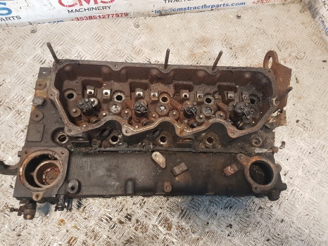 Hyundai Robex R140lc-9a, R160lc-9a, Engine Cylinder Head 3539605 - Motor i dijelovi: slika Hyundai Robex R140lc-9a, R160lc-9a, Engine Cylinder Head 3539605 - Motor i dijelovi Hyundai Robex R140lc-9a, R160lc-9a, Engine Cylinder Head 3539605 - Motor i dijelovi: slika Hyundai Robex R140lc-9a, R160lc-9a, Engine Cylinder Head 3539605 - Motor i dijelovi
