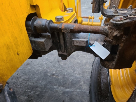 Jcb 542-70 Ag Sd70 Front axle housing rhs 458/20737, 458/m0346 - Prednja osovina: slika Jcb 542-70 Ag Sd70 Front axle housing rhs 458/20737, 458/m0346 - Prednja osovina Jcb 542-70 Ag Sd70 Front axle housing rhs 458/20737, 458/m0346 - Prednja osovina: slika Jcb 542-70 Ag Sd70 Front axle housing rhs 458/20737, 458/m0346 - Prednja osovina