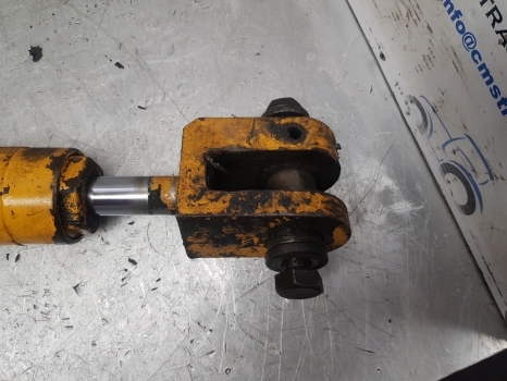 Jcb Tm310 Tm300 Lhs Rhs Steering Cylinder 553/60147, 553/60211 - Upravljački mehanizam za Teleskopski rukovatelj: slika Jcb Tm310 Tm300 Lhs Rhs Steering Cylinder 553/60147, 553/60211 - Upravljački mehanizam za Teleskopski rukovatelj Jcb Tm310 Tm300 Lhs Rhs Steering Cylinder 553/60147, 553/60211 - Upravljački mehanizam za Teleskopski rukovatelj: slika Jcb Tm310 Tm300 Lhs Rhs Steering Cylinder 553/60147, 553/60211 - Upravljački mehanizam za Teleskopski rukovatelj