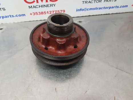 John Deere 1630, 2030, 1950 Crankshaft Pulley R59312 - Zatezač remena za Poljoprivredni strojevi: slika John Deere 1630, 2030, 1950 Crankshaft Pulley R59312 - Zatezač remena za Poljoprivredni strojevi John Deere 1630, 2030, 1950 Crankshaft Pulley R59312 - Zatezač remena za Poljoprivredni strojevi: slika John Deere 1630, 2030, 1950 Crankshaft Pulley R59312 - Zatezač remena za Poljoprivredni strojevi