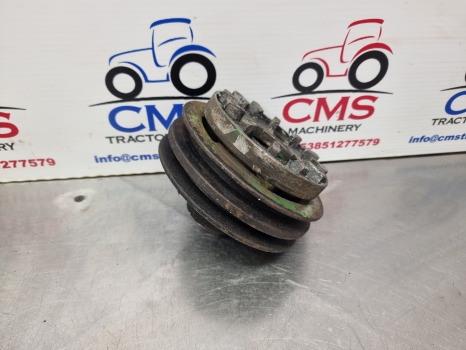 John Deere 1950, 2040, 2140, Crankshaft Pulley R70443 - Zatezač remena za Traktor: slika John Deere 1950, 2040, 2140, Crankshaft Pulley R70443 - Zatezač remena za Traktor John Deere 1950, 2040, 2140, Crankshaft Pulley R70443 - Zatezač remena za Traktor: slika John Deere 1950, 2040, 2140, Crankshaft Pulley R70443 - Zatezač remena za Traktor