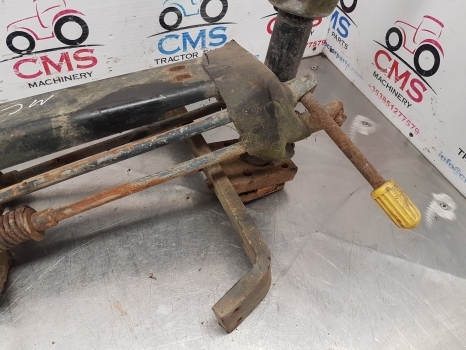 John Deere 3040, 2040, 1840, 1640, 2140 Steering Wheel And Column Assy Al27982 - Upravljački mehanizam za Traktor: slika John Deere 3040, 2040, 1840, 1640, 2140 Steering Wheel And Column Assy Al27982 - Upravljački mehanizam za Traktor John Deere 3040, 2040, 1840, 1640, 2140 Steering Wheel And Column Assy Al27982 - Upravljački mehanizam za Traktor: slika John Deere 3040, 2040, 1840, 1640, 2140 Steering Wheel And Column Assy Al27982 - Upravljački mehanizam za Traktor