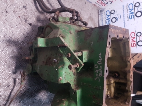 John Deere 3040, 2040, 2140, 1840, 1640 Clutch Housing L33179, Al28740, L39493 - Kvačilo i dijelovi za Traktor: slika John Deere 3040, 2040, 2140, 1840, 1640 Clutch Housing L33179, Al28740, L39493 - Kvačilo i dijelovi za Traktor John Deere 3040, 2040, 2140, 1840, 1640 Clutch Housing L33179, Al28740, L39493 - Kvačilo i dijelovi za Traktor: slika John Deere 3040, 2040, 2140, 1840, 1640 Clutch Housing L33179, Al28740, L39493 - Kvačilo i dijelovi za Traktor