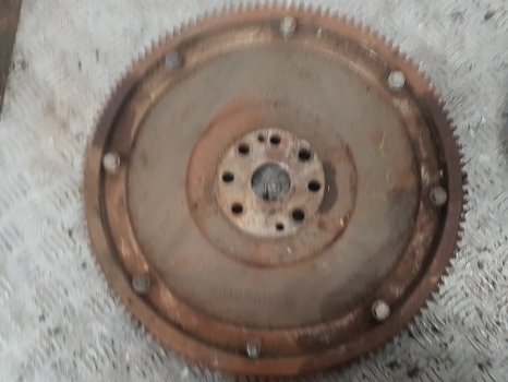 John Deere 3220, 3215, 3415, 3420 Telehandler Flywheel Assy R516568, R516568 - Zamašnjak za Teleskopski rukovatelj: slika John Deere 3220, 3215, 3415, 3420 Telehandler Flywheel Assy R516568, R516568 - Zamašnjak za Teleskopski rukovatelj John Deere 3220, 3215, 3415, 3420 Telehandler Flywheel Assy R516568, R516568 - Zamašnjak za Teleskopski rukovatelj: slika John Deere 3220, 3215, 3415, 3420 Telehandler Flywheel Assy R516568, R516568 - Zamašnjak za Teleskopski rukovatelj