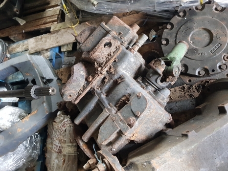John Deere 3220 Telehandler Transmission Complete For Parts Cka70671, 200524 - Mjenjač za Traktor: slika John Deere 3220 Telehandler Transmission Complete For Parts Cka70671, 200524 - Mjenjač za Traktor John Deere 3220 Telehandler Transmission Complete For Parts Cka70671, 200524 - Mjenjač za Traktor: slika John Deere 3220 Telehandler Transmission Complete For Parts Cka70671, 200524 - Mjenjač za Traktor
