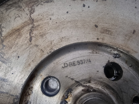 John Deere 6000 Series, 6100, 6400 Engine Flywheel Re53714, Re64497 - Zamašnjak: slika John Deere 6000 Series, 6100, 6400 Engine Flywheel Re53714, Re64497 - Zamašnjak John Deere 6000 Series, 6100, 6400 Engine Flywheel Re53714, Re64497 - Zamašnjak: slika John Deere 6000 Series, 6100, 6400 Engine Flywheel Re53714, Re64497 - Zamašnjak