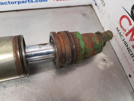 Upravljački mehanizam za Traktor John Deere 6400, 6200, 6300 Steering Cylinder, Parts Only L100217, L100162: slika Upravljački mehanizam za Traktor John Deere 6400, 6200, 6300 Steering Cylinder, Parts Only L100217, L100162