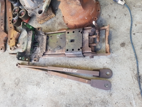 John Deere 6430, 6115m Hydraulic Pick Up Hitch Assy Al229595, Al169076, Al169077 - Brza spojka za Traktor: slika John Deere 6430, 6115m Hydraulic Pick Up Hitch Assy Al229595, Al169076, Al169077 - Brza spojka za Traktor John Deere 6430, 6115m Hydraulic Pick Up Hitch Assy Al229595, Al169076, Al169077 - Brza spojka za Traktor: slika John Deere 6430, 6115m Hydraulic Pick Up Hitch Assy Al229595, Al169076, Al169077 - Brza spojka za Traktor