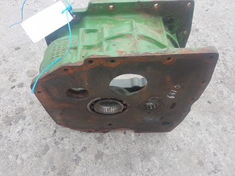 John Deere 6610, 6100, 6300, 6400 Transmission Powrquad Housing L101942, L102052 - Mjenjač za Traktor: slika John Deere 6610, 6100, 6300, 6400 Transmission Powrquad Housing L101942, L102052 - Mjenjač za Traktor John Deere 6610, 6100, 6300, 6400 Transmission Powrquad Housing L101942, L102052 - Mjenjač za Traktor: slika John Deere 6610, 6100, 6300, 6400 Transmission Powrquad Housing L101942, L102052 - Mjenjač za Traktor