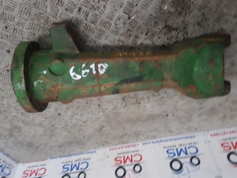 Prednja osovina za Traktor John Deere 6620, 6610 Front Axle Housing Lhs  4475406093, Al116584, Al113765: slika Prednja osovina za Traktor John Deere 6620, 6610 Front Axle Housing Lhs  4475406093, Al116584, Al113765