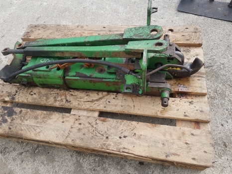 John Deere 6920, 6820, 6810, 6910 Pick Up Hitch Frame Al229594, Al220949 - Brza spojka za Poljoprivredni strojevi: slika John Deere 6920, 6820, 6810, 6910 Pick Up Hitch Frame Al229594, Al220949 - Brza spojka za Poljoprivredni strojevi John Deere 6920, 6820, 6810, 6910 Pick Up Hitch Frame Al229594, Al220949 - Brza spojka za Poljoprivredni strojevi: slika John Deere 6920, 6820, 6810, 6910 Pick Up Hitch Frame Al229594, Al220949 - Brza spojka za Poljoprivredni strojevi