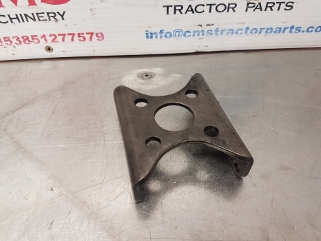 Lamboghini 1056, R714, R724, R584 Fuel Pump Support 0.041.1615.0, 0.053.1615.0 - Pumpa goriva za Traktor: slika Lamboghini 1056, R714, R724, R584 Fuel Pump Support 0.041.1615.0, 0.053.1615.0 - Pumpa goriva za Traktor Lamboghini 1056, R714, R724, R584 Fuel Pump Support 0.041.1615.0, 0.053.1615.0 - Pumpa goriva za Traktor: slika Lamboghini 1056, R714, R724, R584 Fuel Pump Support 0.041.1615.0, 0.053.1615.0 - Pumpa goriva za Traktor