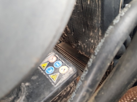 Landini Vision, Mythos Series Mythos 100 Hydraulic Oil Cooler 3656682m92 - Hladnjak za Traktor: slika Landini Vision, Mythos Series Mythos 100 Hydraulic Oil Cooler 3656682m92 - Hladnjak za Traktor Landini Vision, Mythos Series Mythos 100 Hydraulic Oil Cooler 3656682m92 - Hladnjak za Traktor: slika Landini Vision, Mythos Series Mythos 100 Hydraulic Oil Cooler 3656682m92 - Hladnjak za Traktor