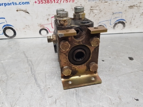 Manitou Mlt634-120lsu Steering Motor Orbital Unit 150-3134, Ospc200ls, 167d3713 - Upravljački mehanizam za Teleskopski rukovatelj: slika Manitou Mlt634-120lsu Steering Motor Orbital Unit 150-3134, Ospc200ls, 167d3713 - Upravljački mehanizam za Teleskopski rukovatelj Manitou Mlt634-120lsu Steering Motor Orbital Unit 150-3134, Ospc200ls, 167d3713 - Upravljački mehanizam za Teleskopski rukovatelj: slika Manitou Mlt634-120lsu Steering Motor Orbital Unit 150-3134, Ospc200ls, 167d3713 - Upravljački mehanizam za Teleskopski rukovatelj