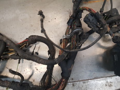 Kabeli/ Ožičenje Manitou Mlt735-120 Lsu Wiring Loom Parts Engine Wiring Loom, Fuse Box: slika Kabeli/ Ožičenje Manitou Mlt735-120 Lsu Wiring Loom Parts Engine Wiring Loom, Fuse Box