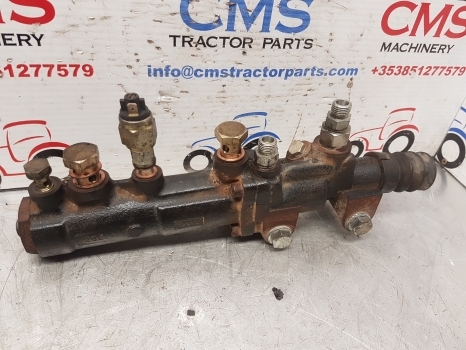 Manitou Mrt 2540 Brake Master Cylinder Pump 740150 - Dijelovi kočnica za Teleskopski rukovatelj: slika Manitou Mrt 2540 Brake Master Cylinder Pump 740150 - Dijelovi kočnica za Teleskopski rukovatelj Manitou Mrt 2540 Brake Master Cylinder Pump 740150 - Dijelovi kočnica za Teleskopski rukovatelj: slika Manitou Mrt 2540 Brake Master Cylinder Pump 740150 - Dijelovi kočnica za Teleskopski rukovatelj
